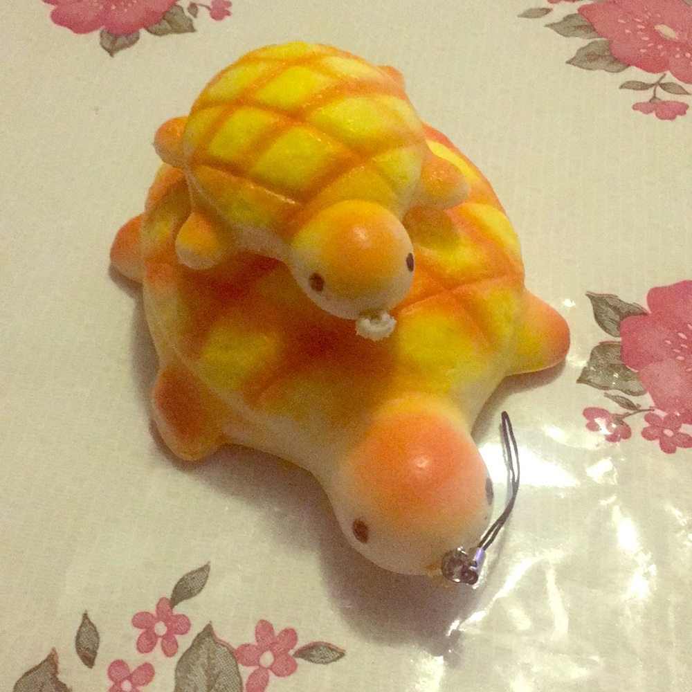 Melon pan jumbo turtle bun squishy
